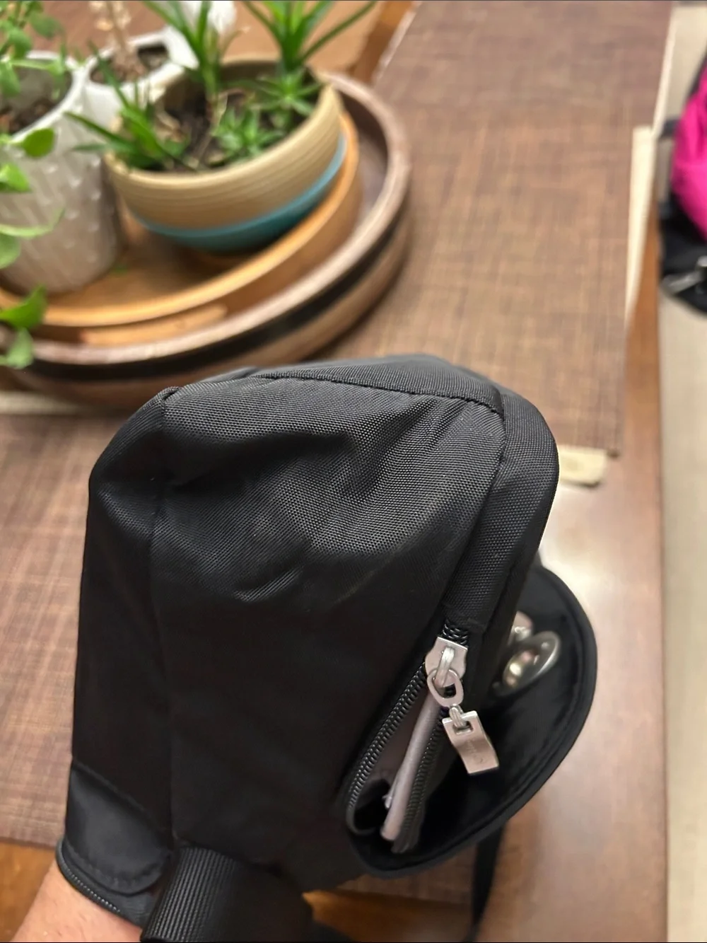 Baggallini Black Compact Crossbody Messenger Bag